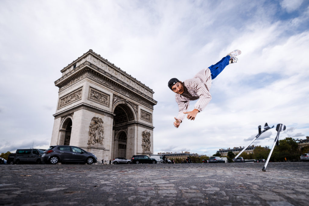 Youcef Mecheri aka B-boy Haiper photographié par Richard Bord pour l'exposition Freeze Paris ! - hommage à la danse hip hop